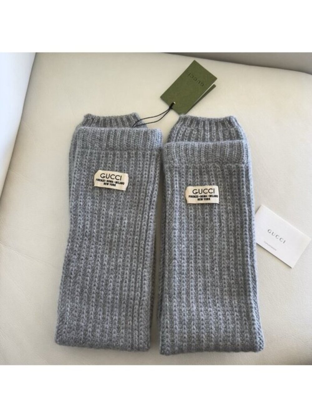 NWT GUCCI Knit Cashmere Leg Warmers Grey 100% Authentic Sz M - Picture 3 of 7